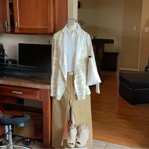 COACH Leather Town Tote in Chalk, NWT - Picture 3 of 16